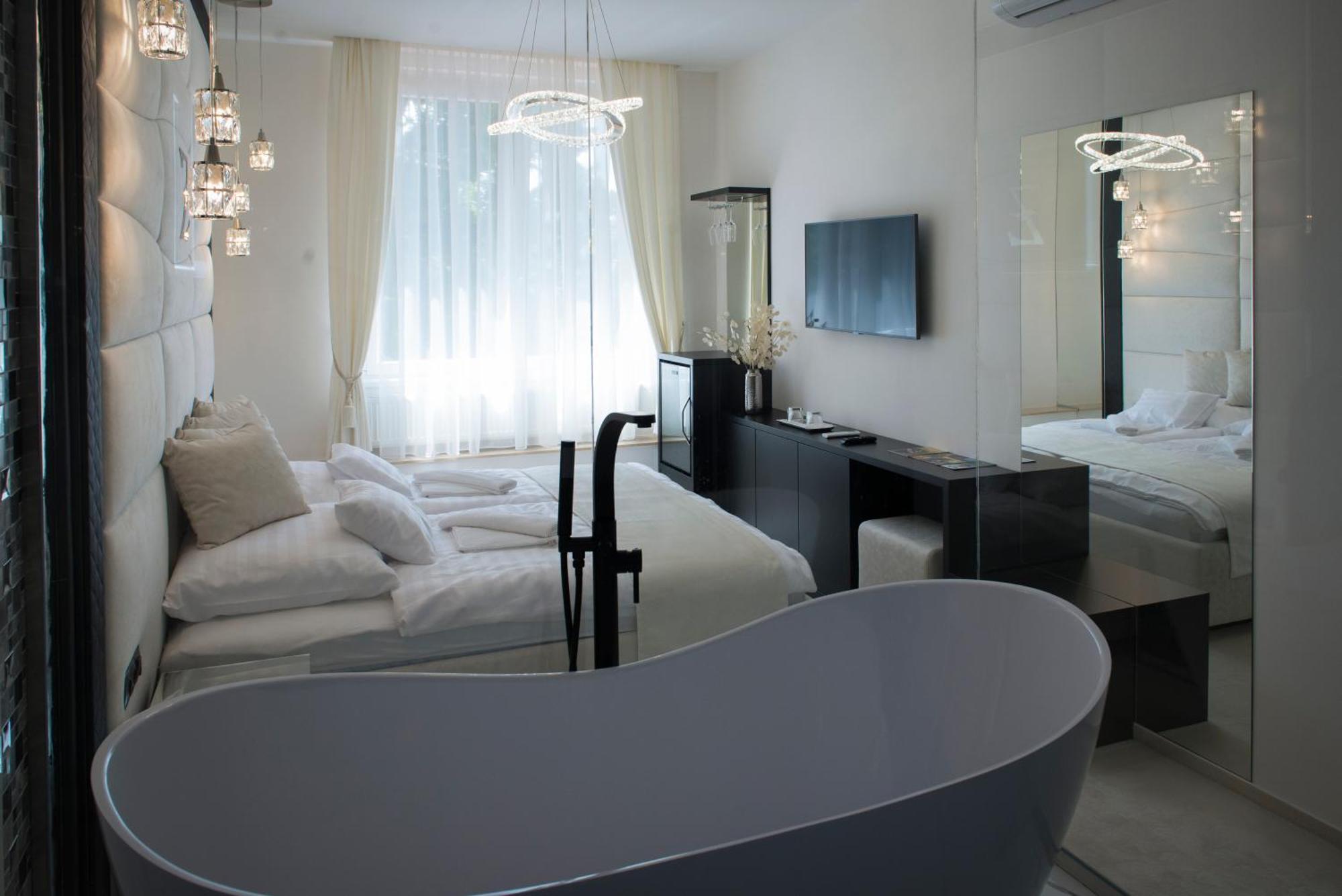 Z Rooms Boutique Zalaegerszeg Ngoại thất bức ảnh